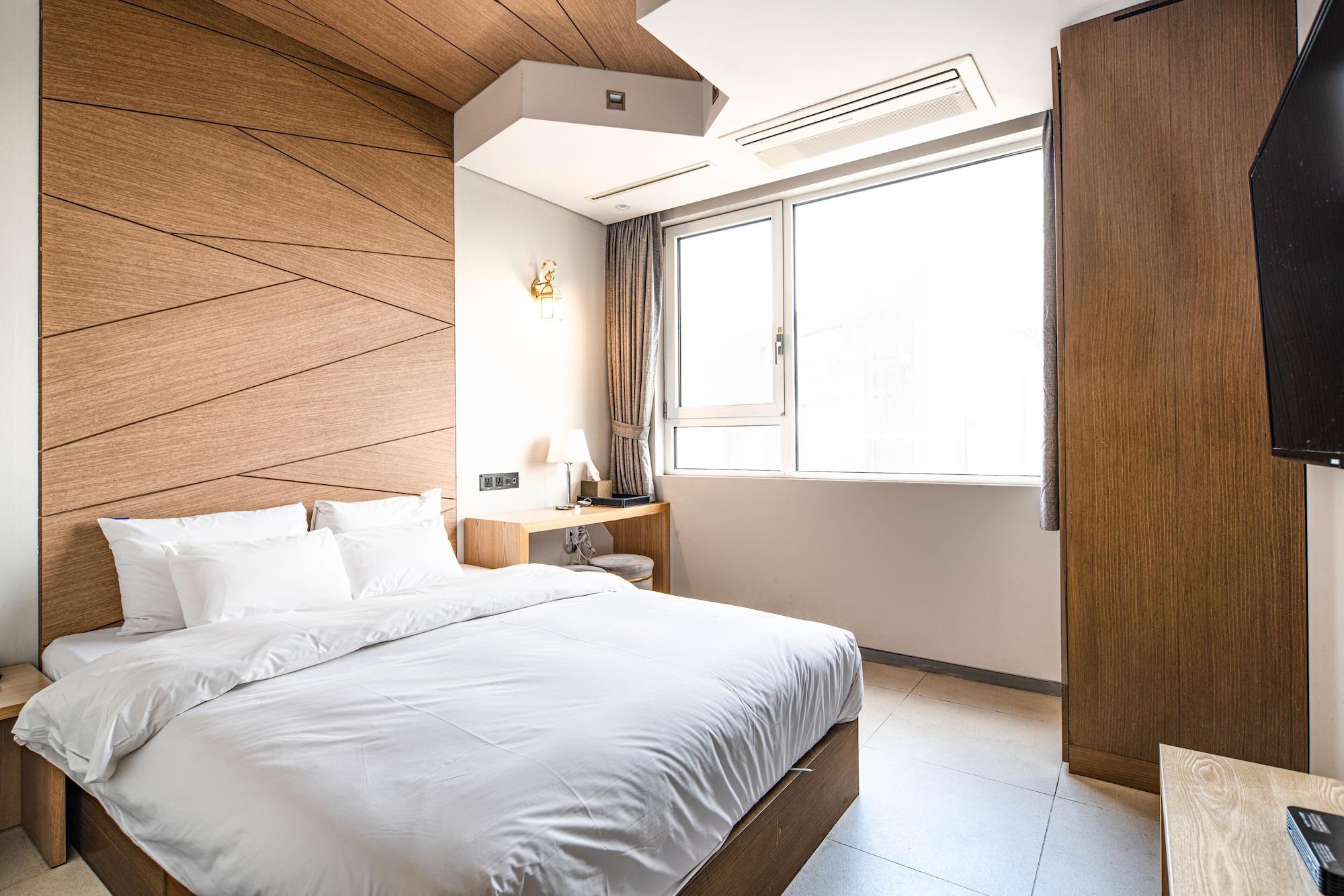 Hotel The Designers Hongdae Сеул Экстерьер фото
