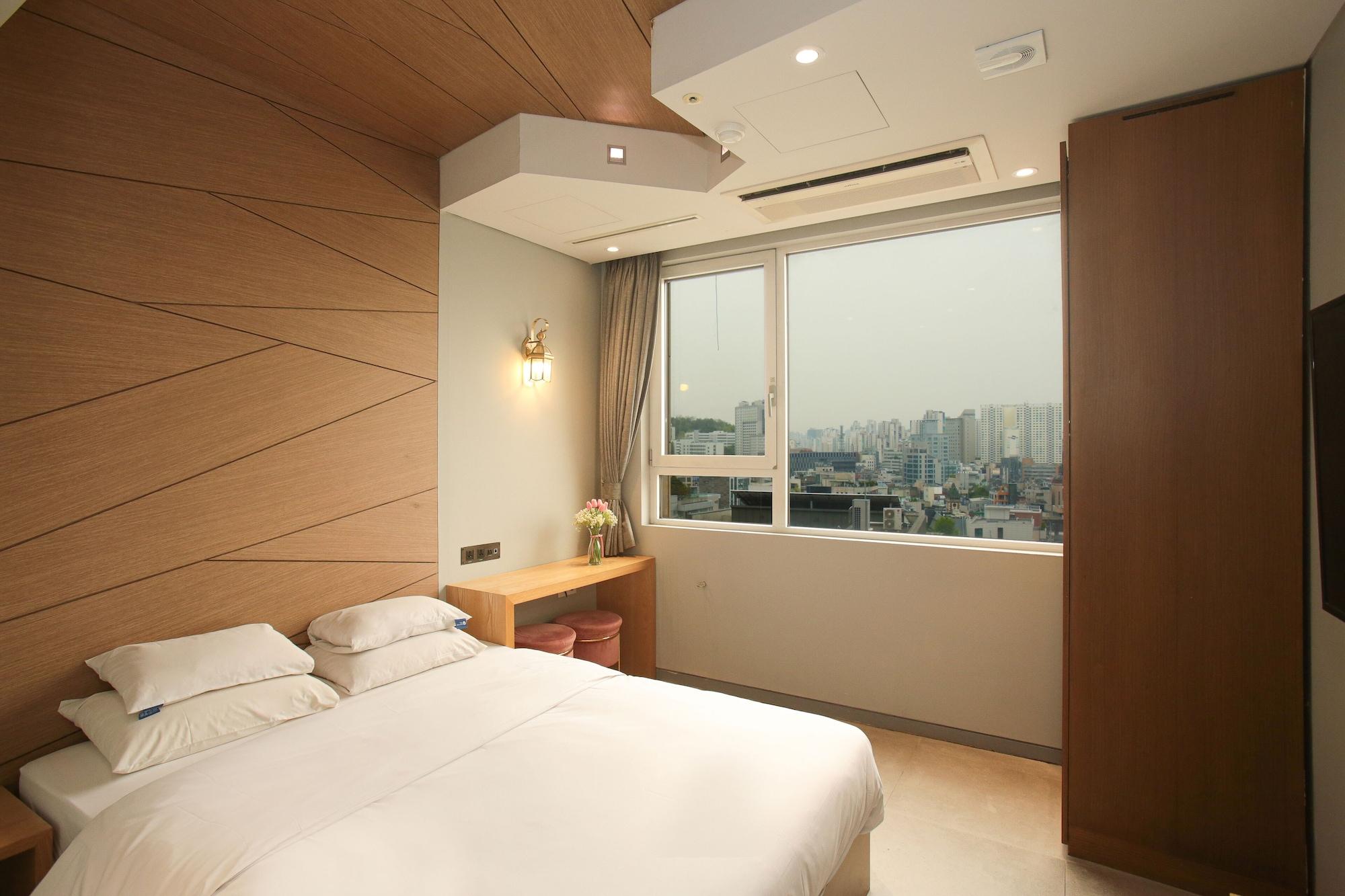Hotel The Designers Hongdae Сеул Экстерьер фото